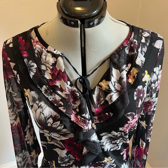 WHBM long sleeve blouse size small, black and white/maroon floral. - Picture 2 of 6